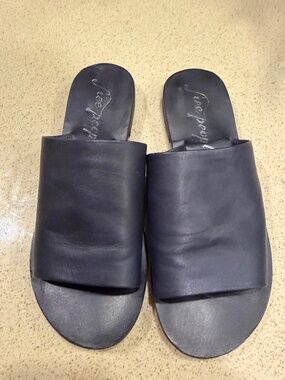 Free People leather sandals black size 37